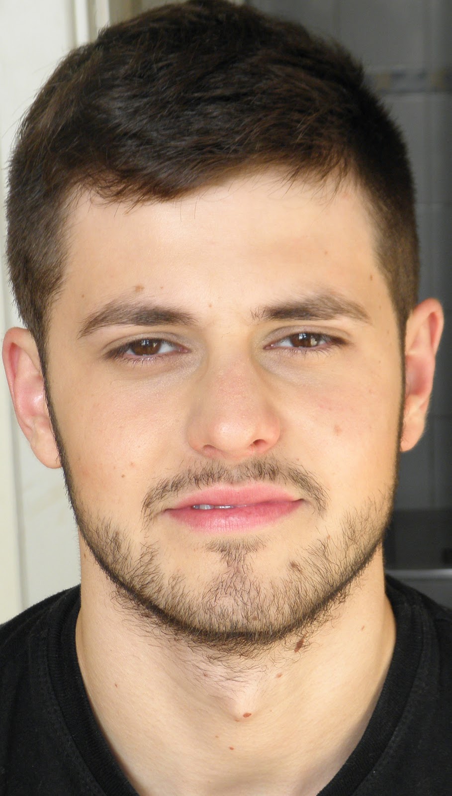 Sobrancelha Masculina