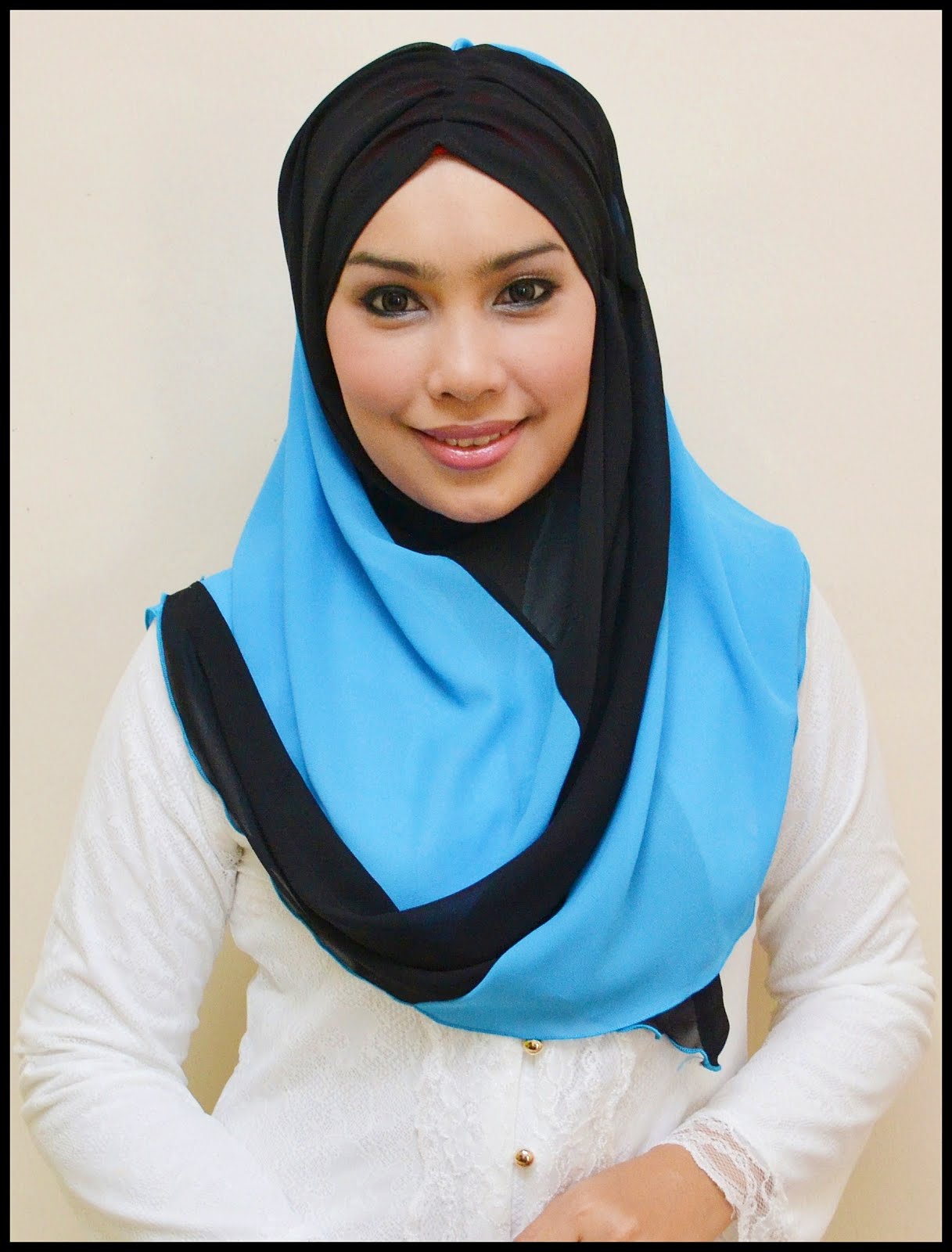 Tema Biru Hitam