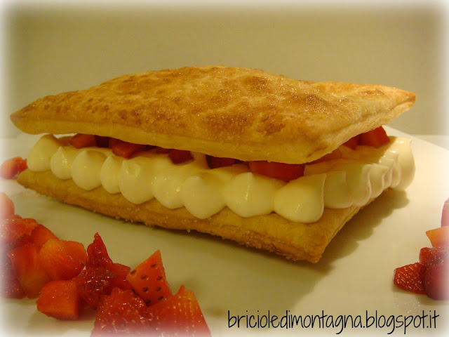 Millefoglie con crema bimby e fragole