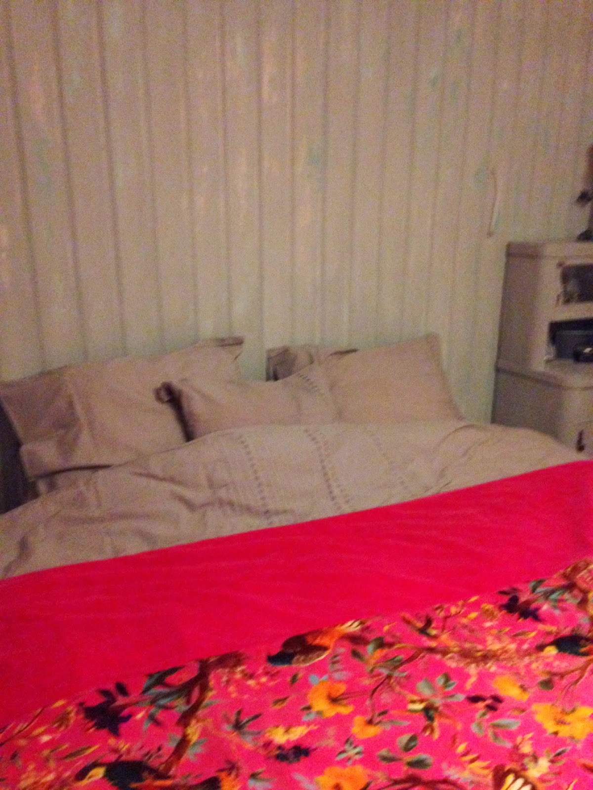 Www.redcherryrodekers.blogspot.nl: housewarming #6a #bedroom