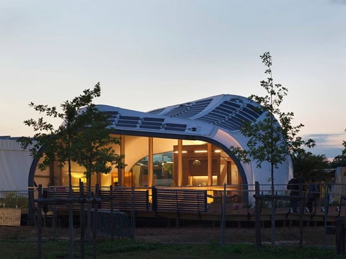 10-Techstyle Haus-Architectural-Sustainability-is-getting-Closer-www-designstack-co