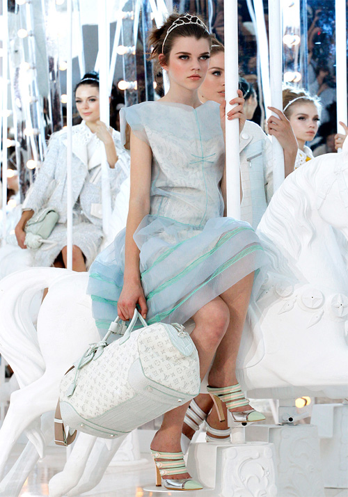 Louis Vuitton shows carousel collection for Spring Summer 2012