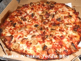 Shakin Bakin Foodie Blog Domino S New Handmade Pan Pizza And