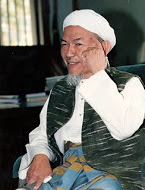 TOK GURU HJ NIK ABDUL AZIZ NIK MAT