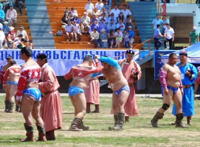 Монгольская борьба. Праздник Надом.