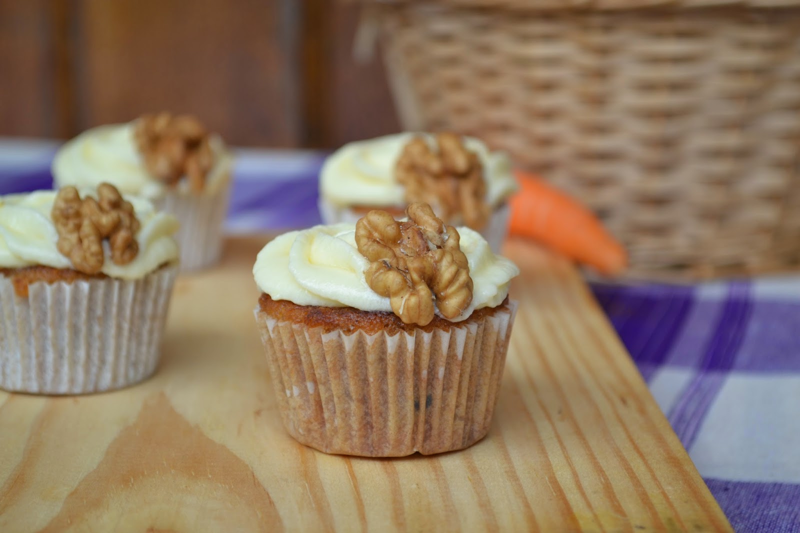 Hau bai gozo! Carrot Cupcakes (Cupcakes de Zanahoria)