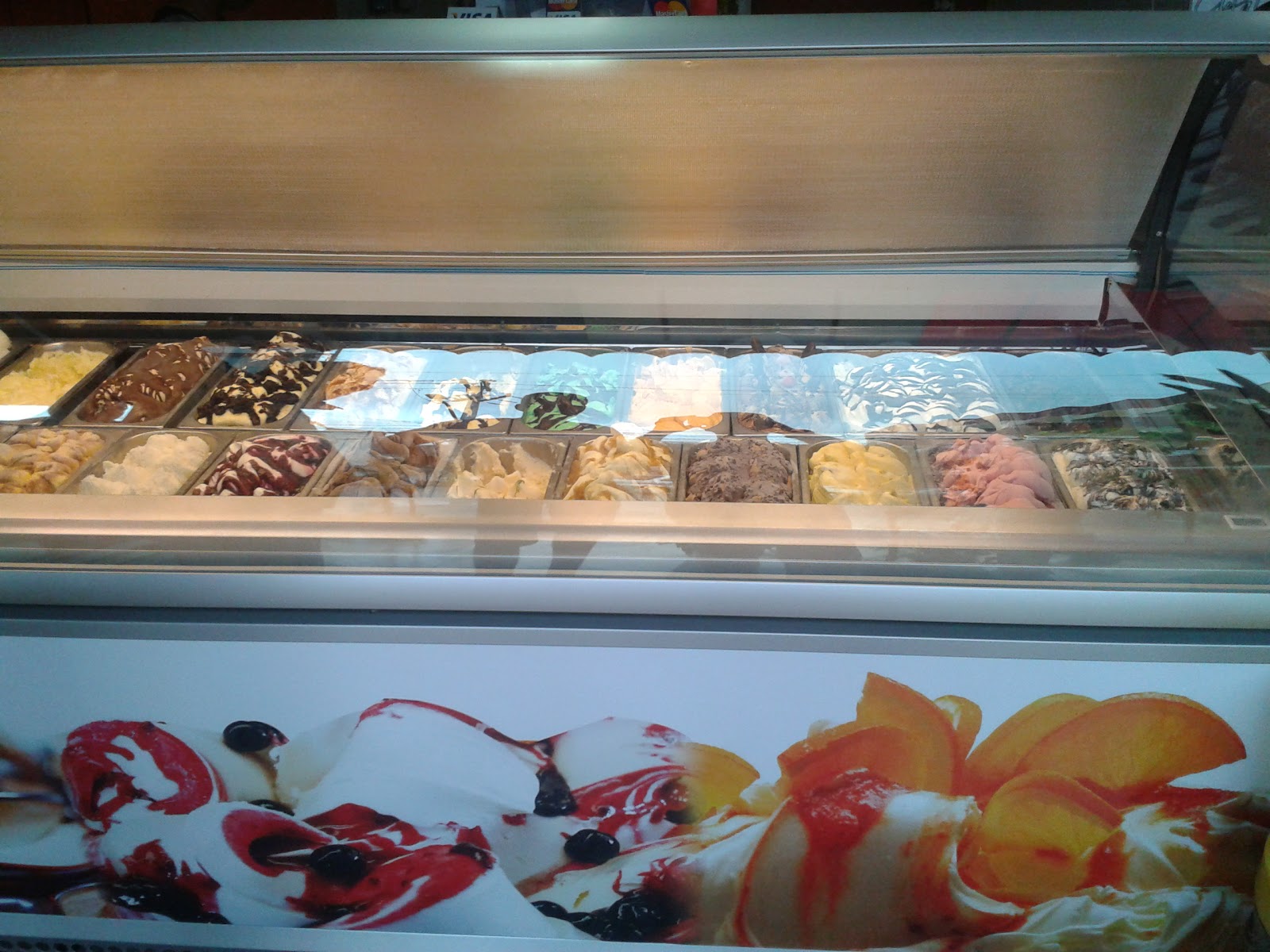 a gelateria artesanal gelato mix A Nova Vitrine da Gelato Mix