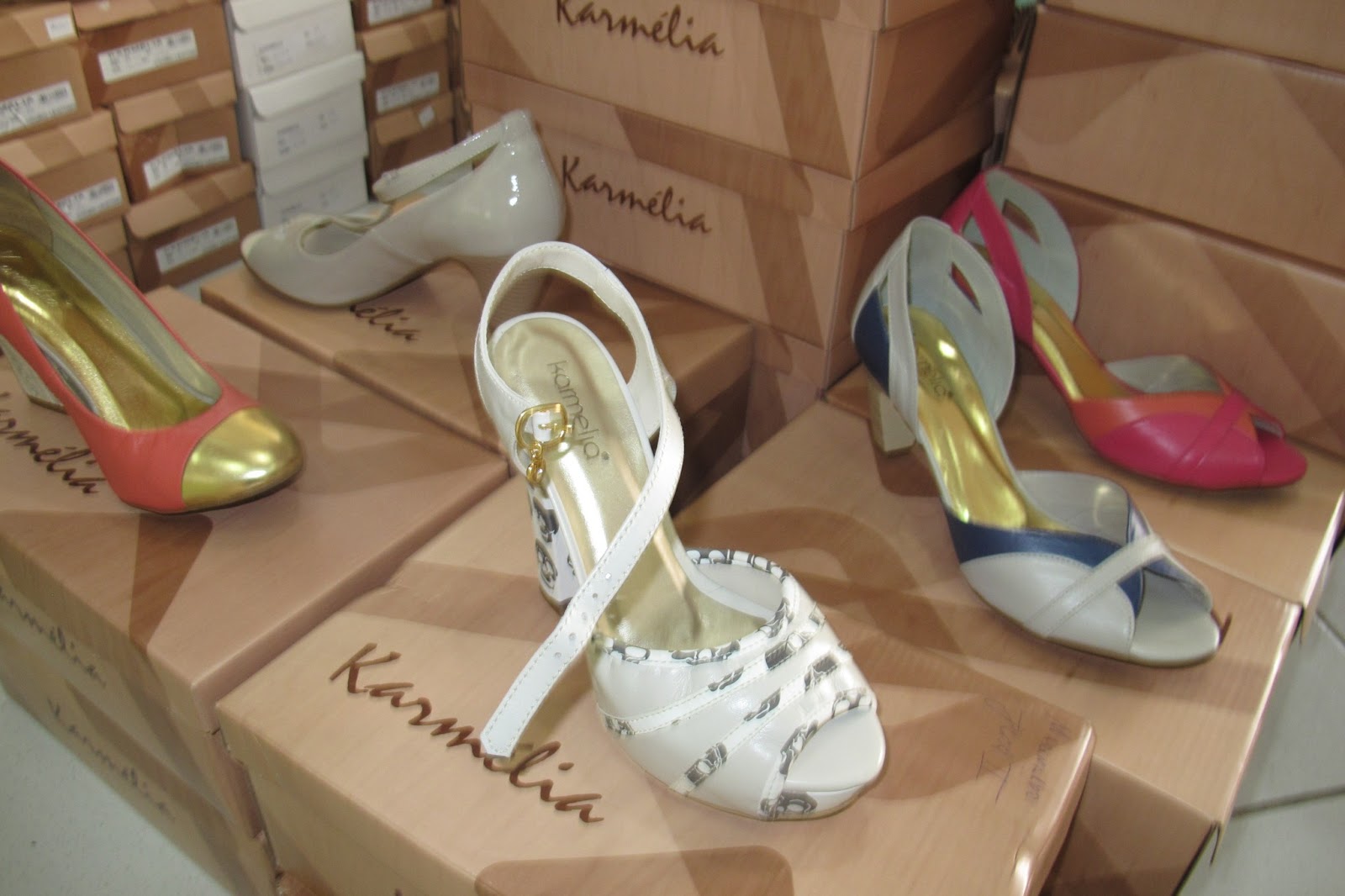 karmelia calçados preços