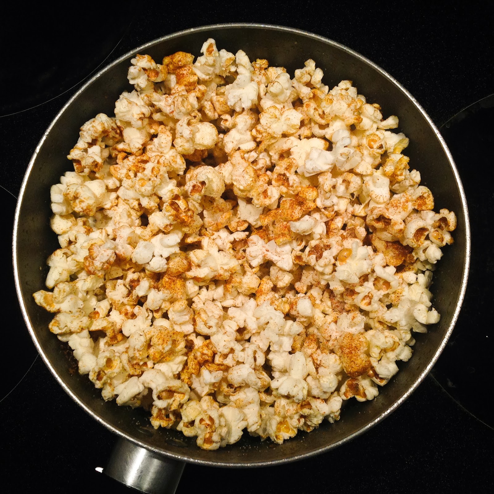 {Stovetop Spicy Buffalo Wing Popcorn} OH! SO RANDOM