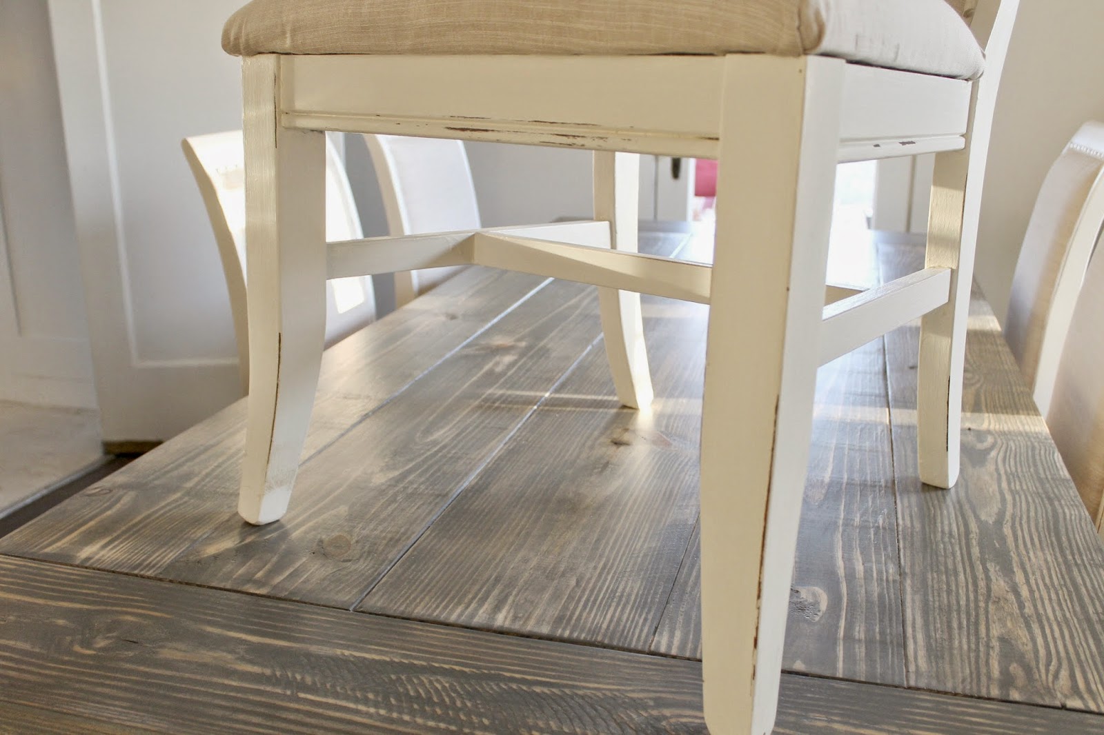 beyond the portico A GOOD LOOK AT THE DINING ROOM CHAIRS...