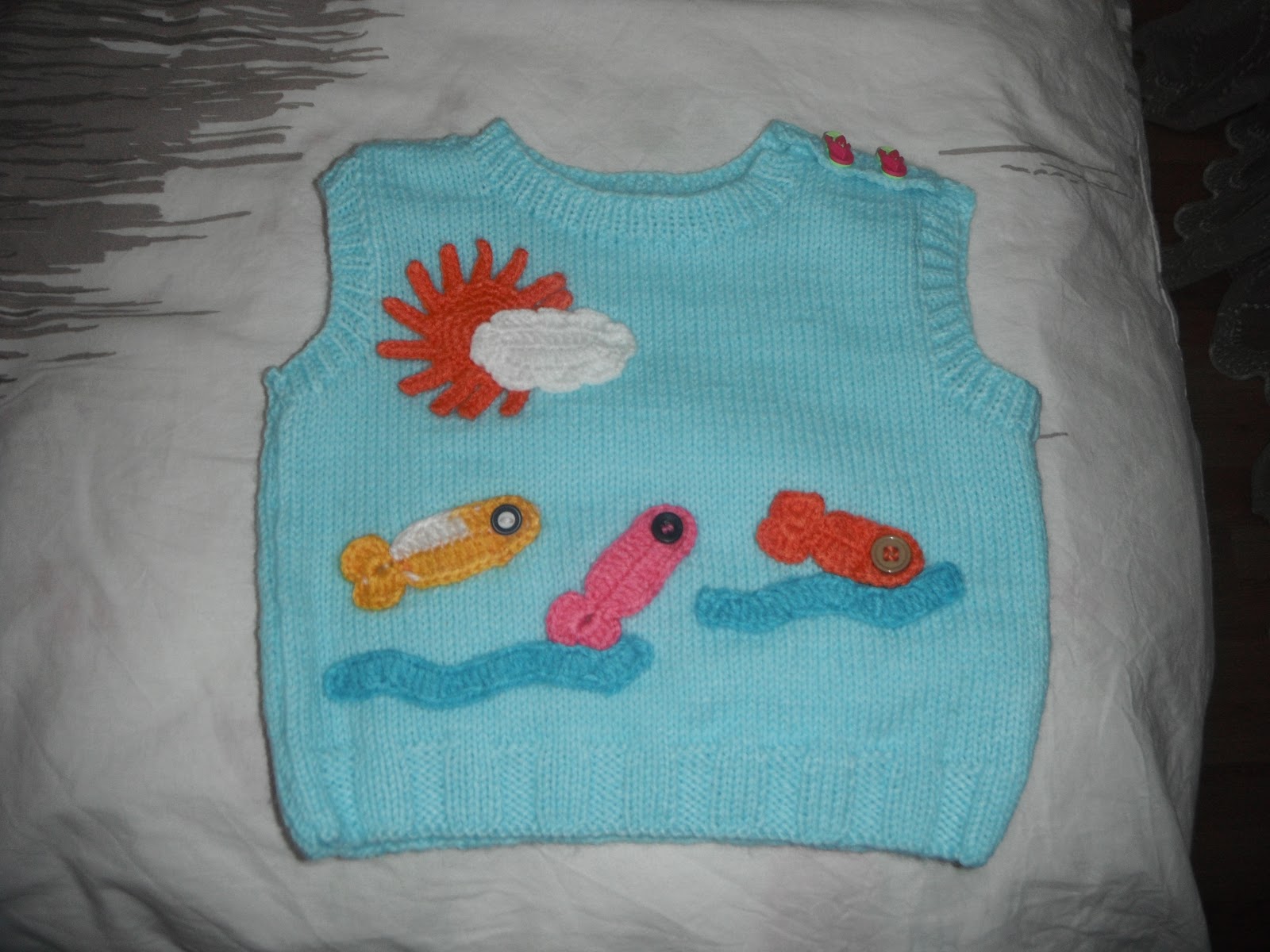 örgü bebek süveteri severek ördüklerim