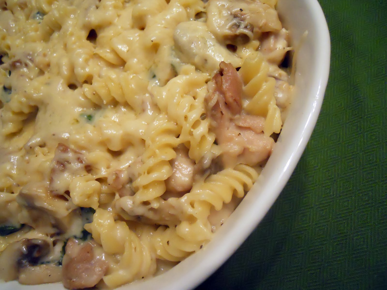 Southern Pink Lemonade: Chicken, Mushroom, and Spinach Pasta