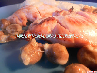 Pechuga De Pavo Con Salsa De Queso Y Champiñones
