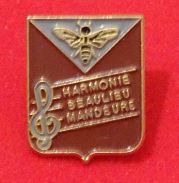 LA PREMIERE INSIGNE BOUTONNIERE DE L'HARMONIE DE BEAULIEU-MANDEURE