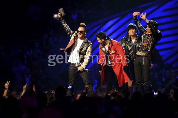 ¡Big Bang ganan el WorldWide Act en los MTV EMA! Bigbang+3