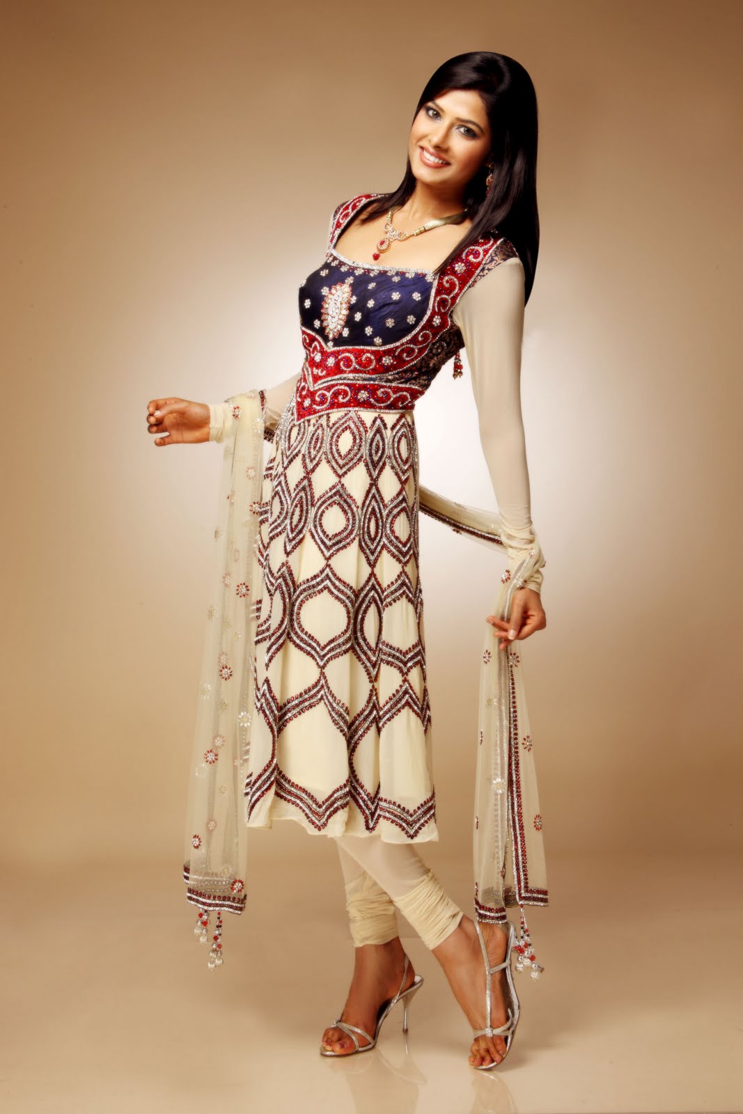 pakistani bridel wear, pakistani bridal wear, bridalwear, bridelwear