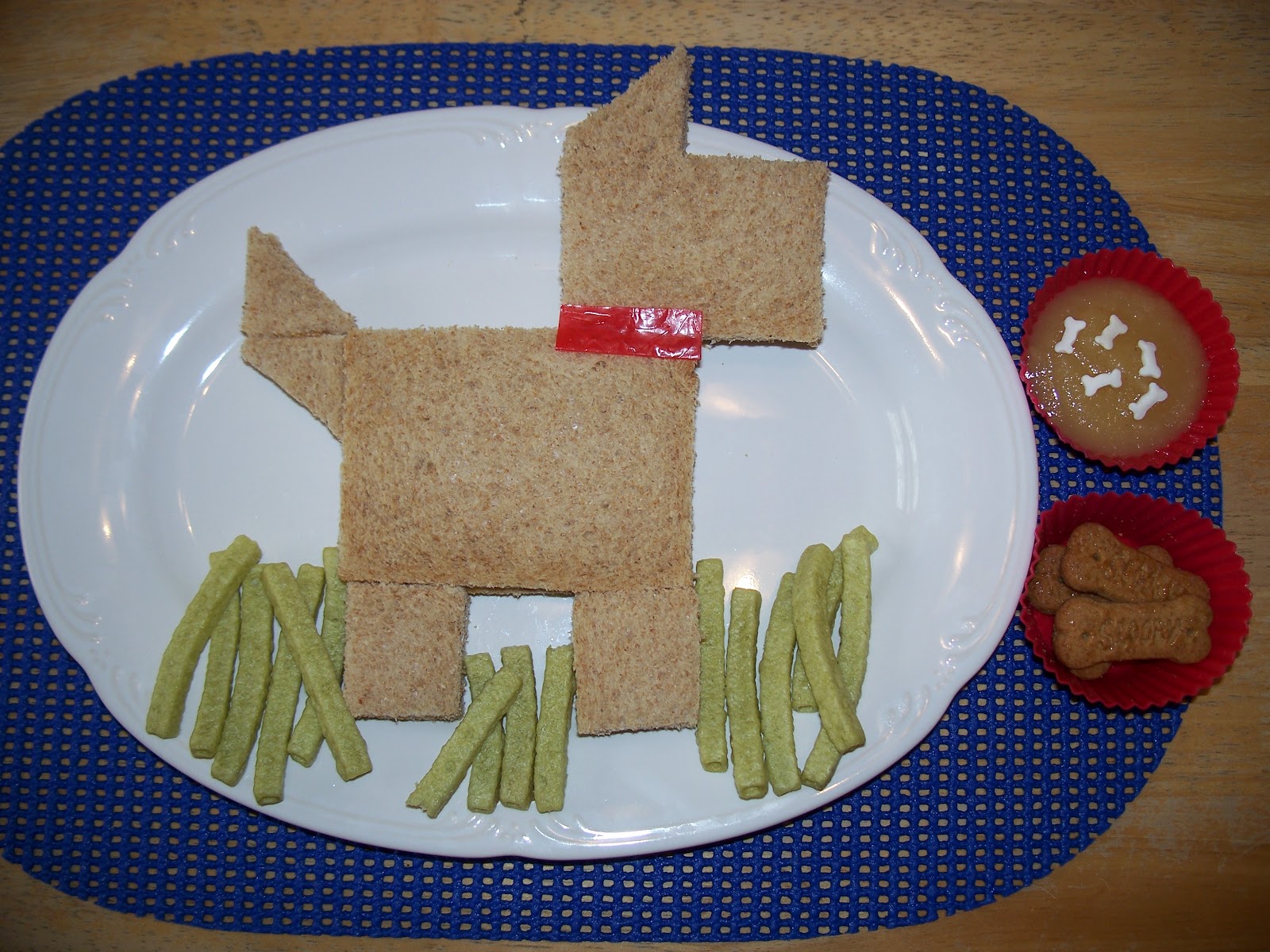 Koogle's Korner Scotty Dog Lunch