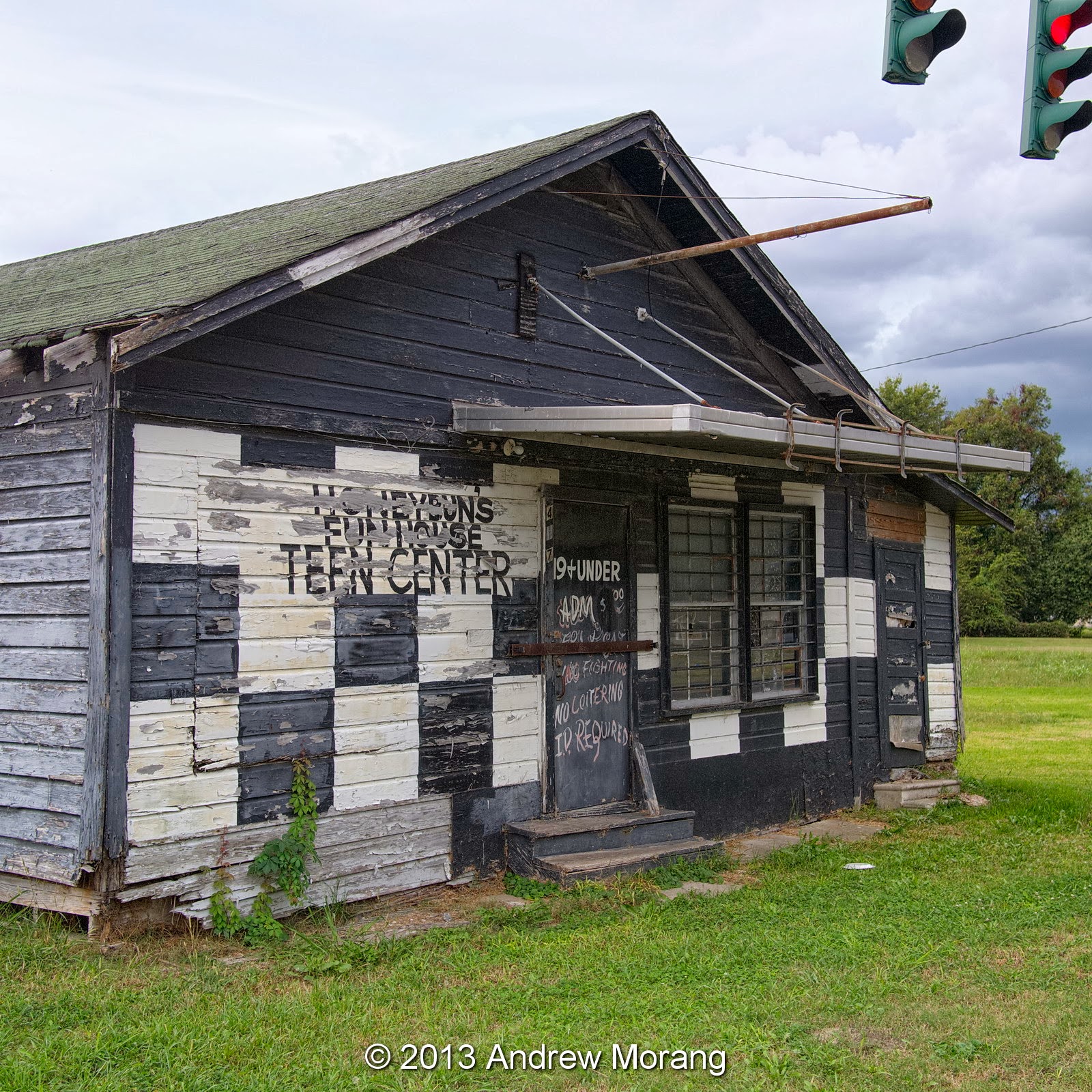 Urban Decay Ongoing Decay Tallulah, Louisiana