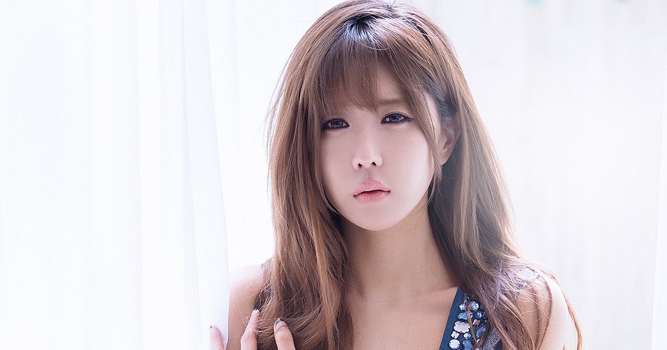 Lovely Heo Yoon Mi in Blue Dress ~ Cute Girl Asia