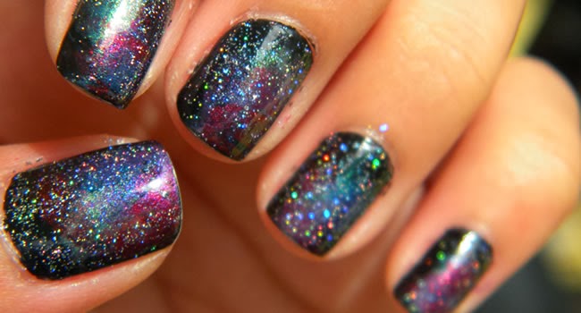 Resultado de imagem para Unhas Galaxy Print
