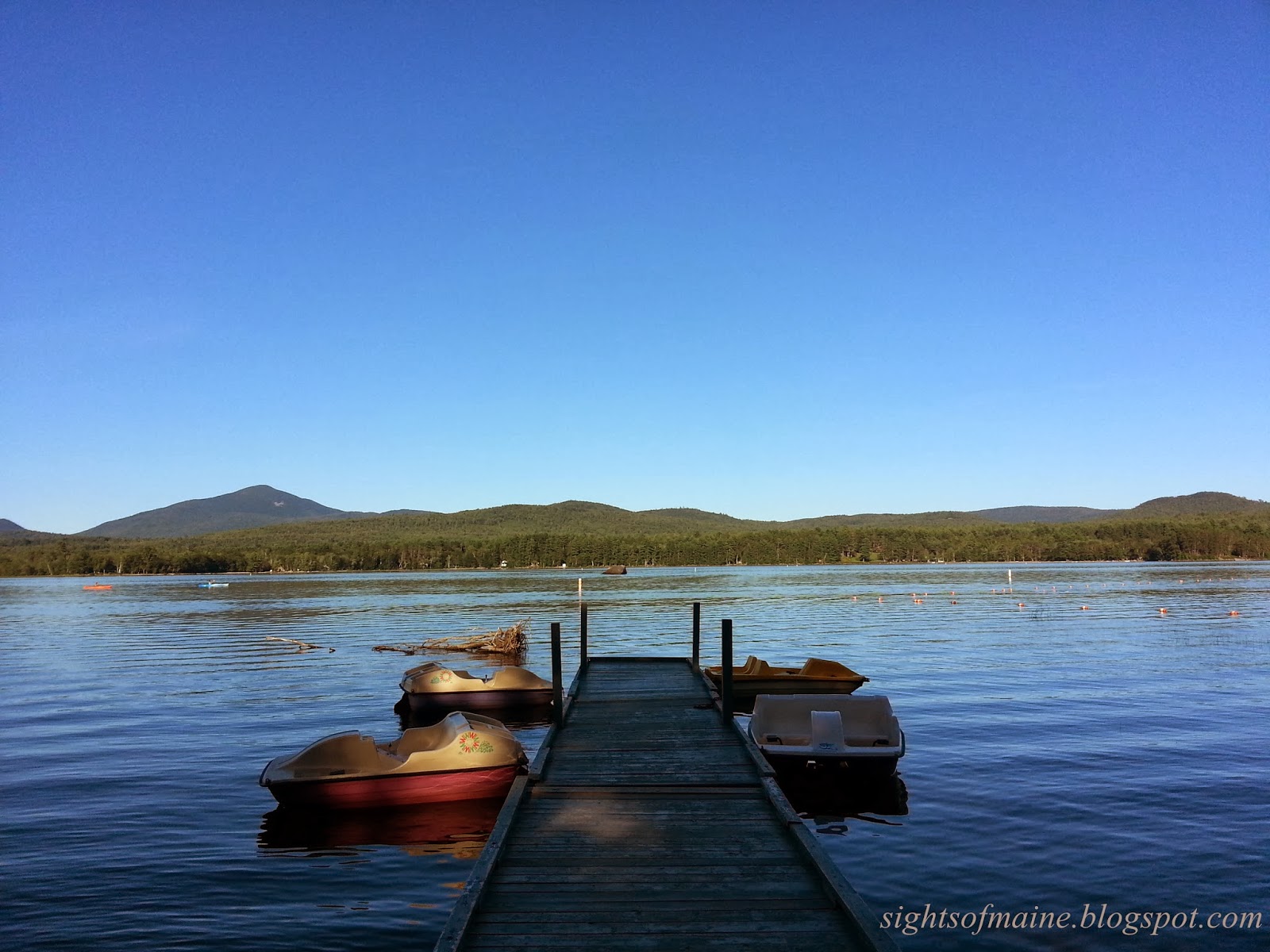 Sights of Maine b Lake / Mt Blue State Park