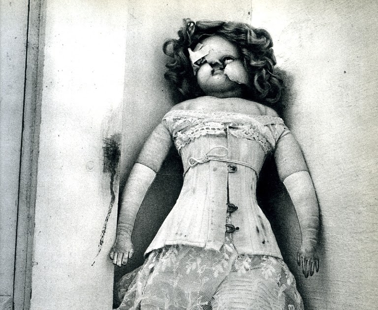 Examples of the uncanny image