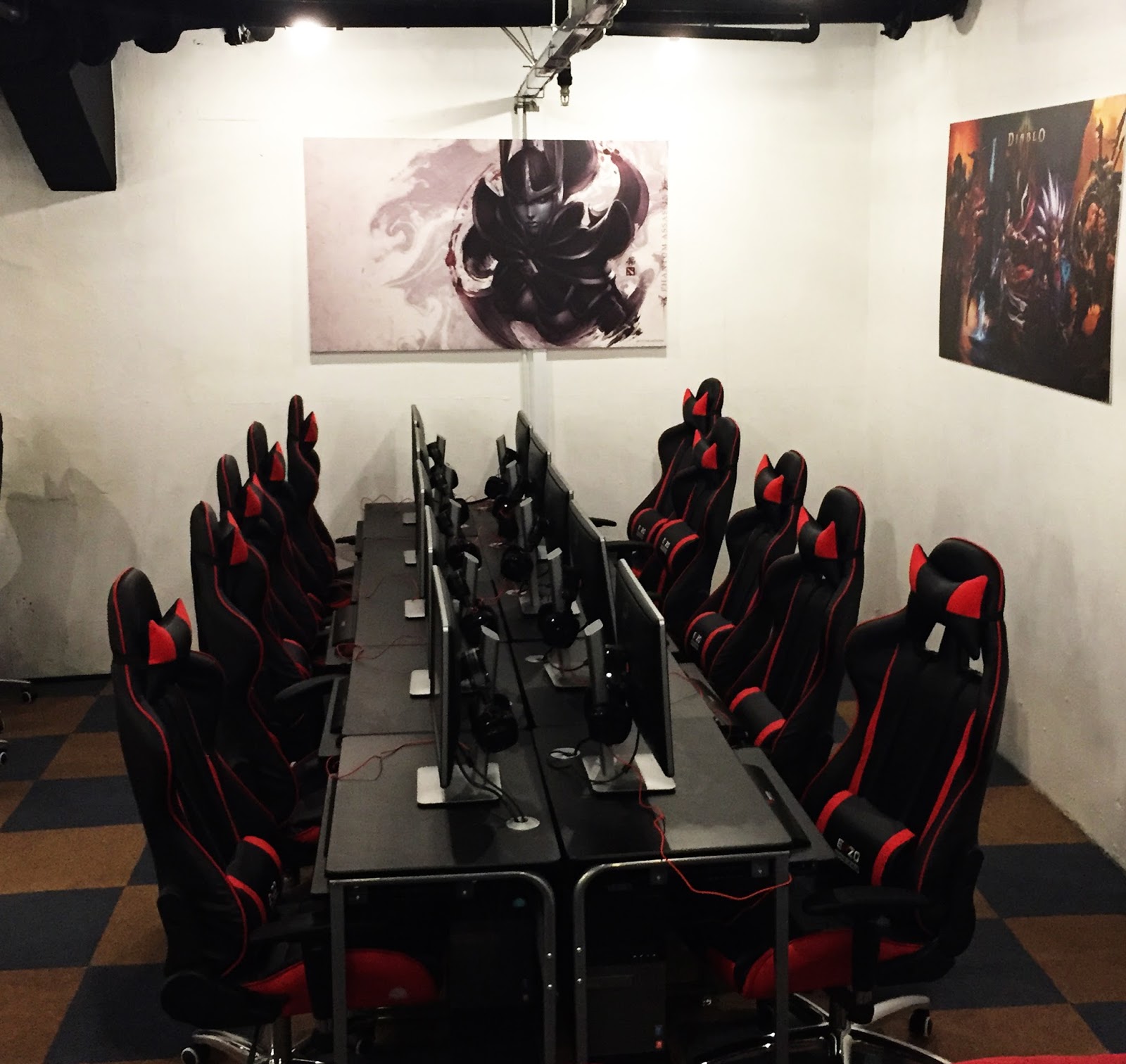 ASTERISK* The Newest LAN Gaming Centre in Singapore Enzo