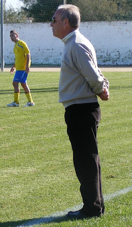 QUIQUE ABENZA ABANDONA EL CD.BENIEL