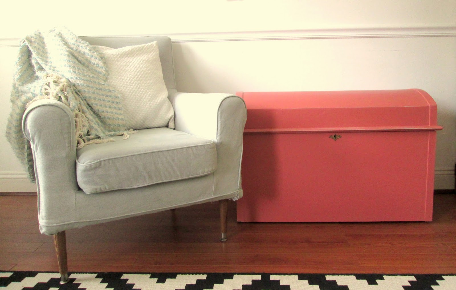 Chelsea's Garage Pink trunk