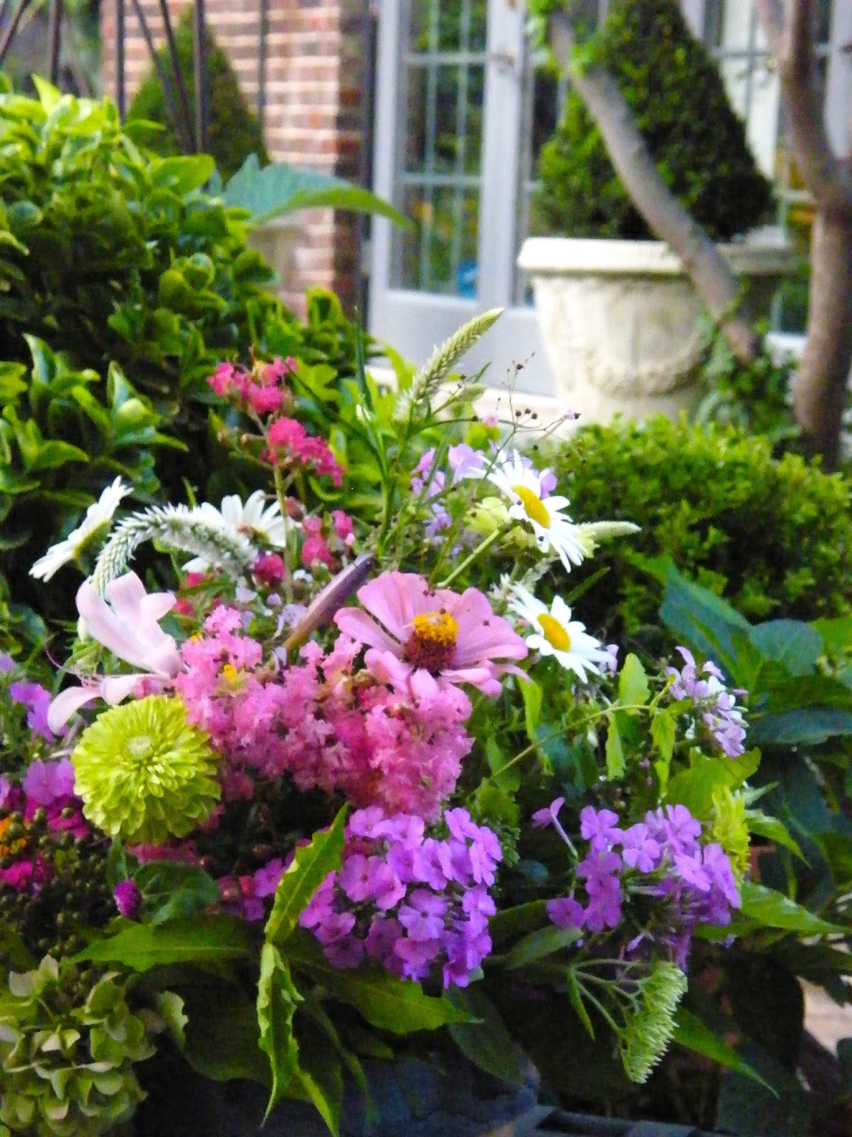 P O T A G E R Garden To Vase to Table
