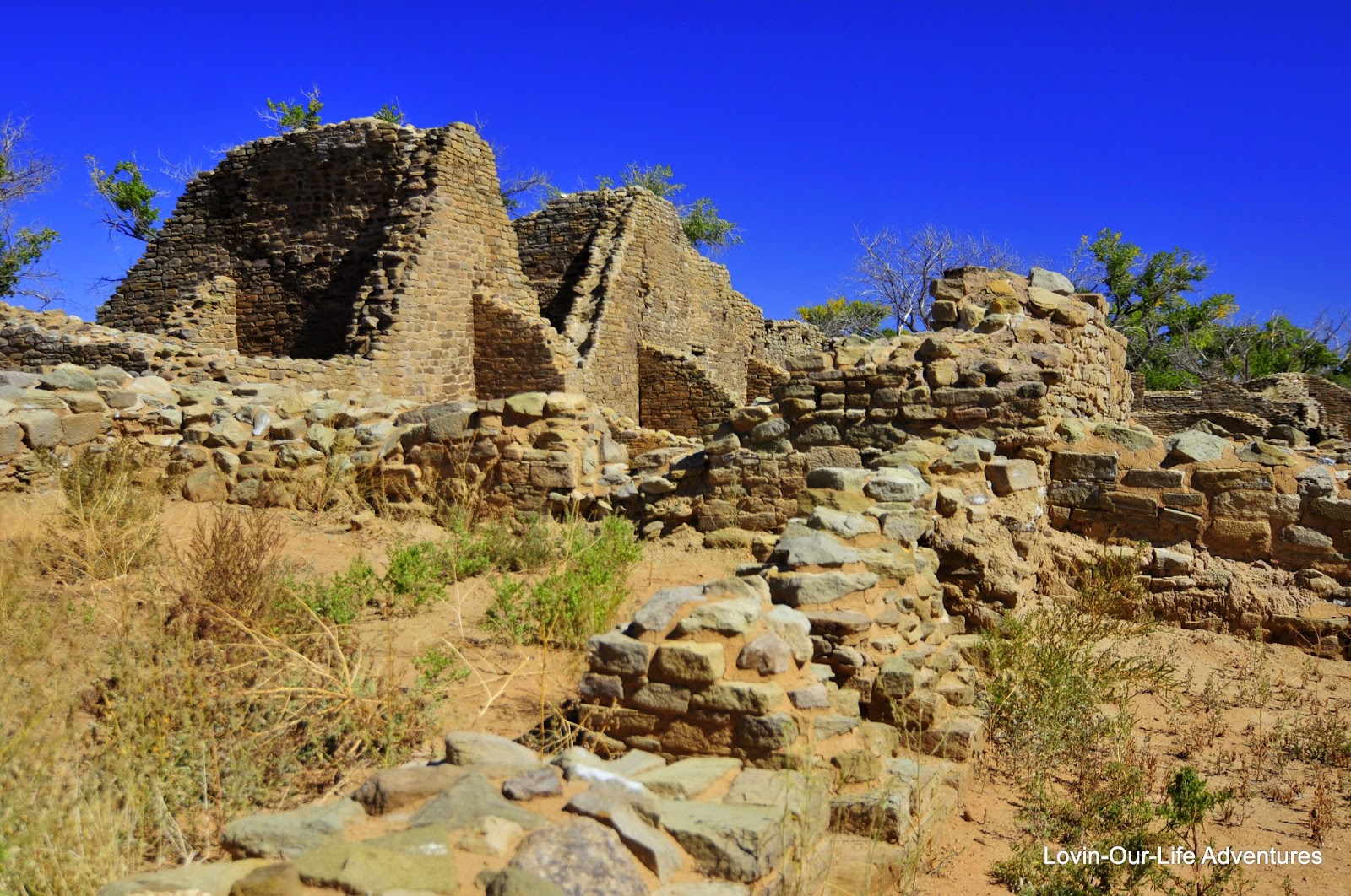 LovinOurLife Adventures Aztec New Mexico and the Aztec Ruins.