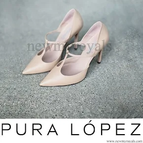 Crown Princess Mary Style Pura Lopez Nude Gianella T-Bar Heel