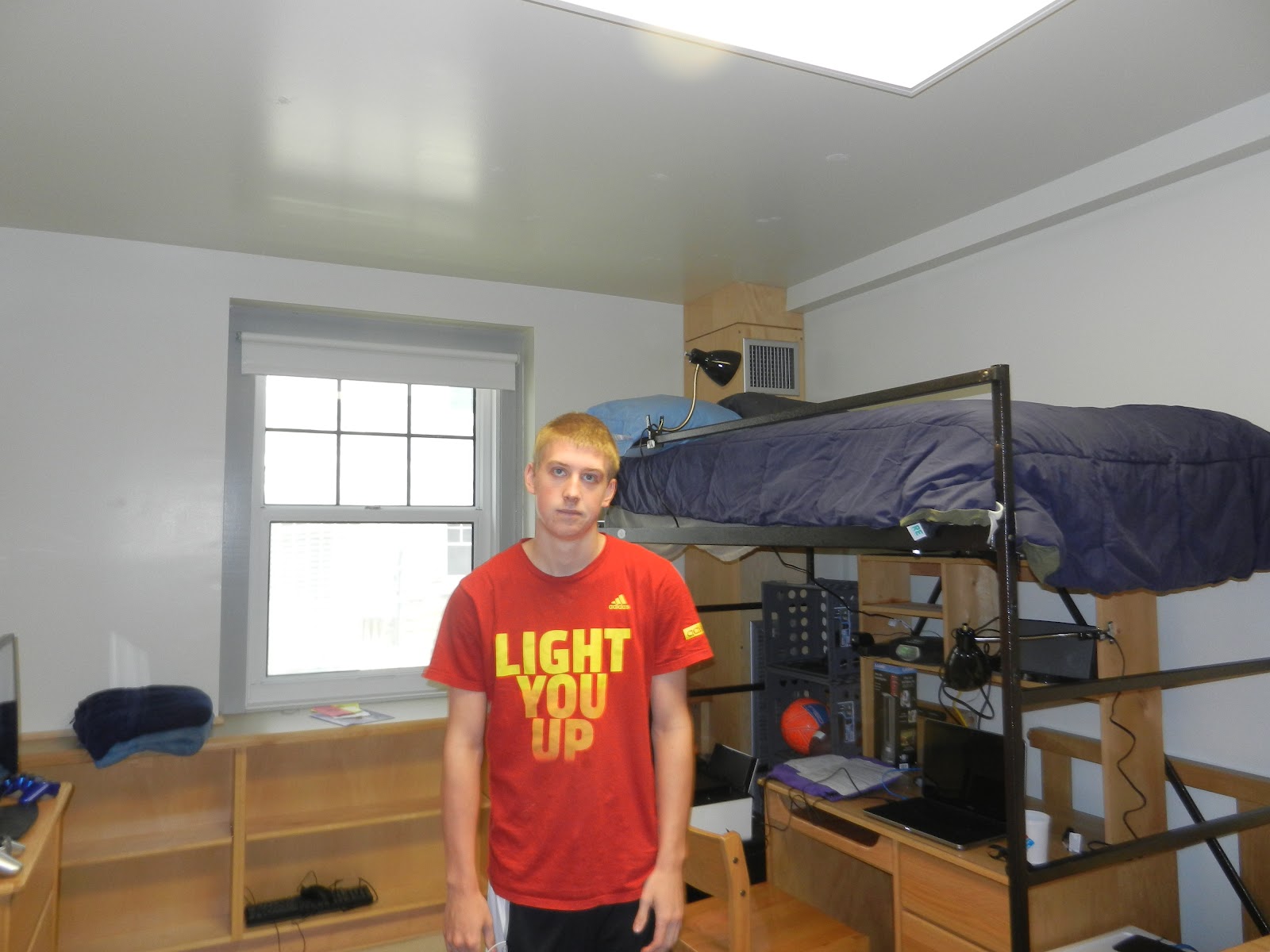 Photons and Electrons Tim's First Day at JMU