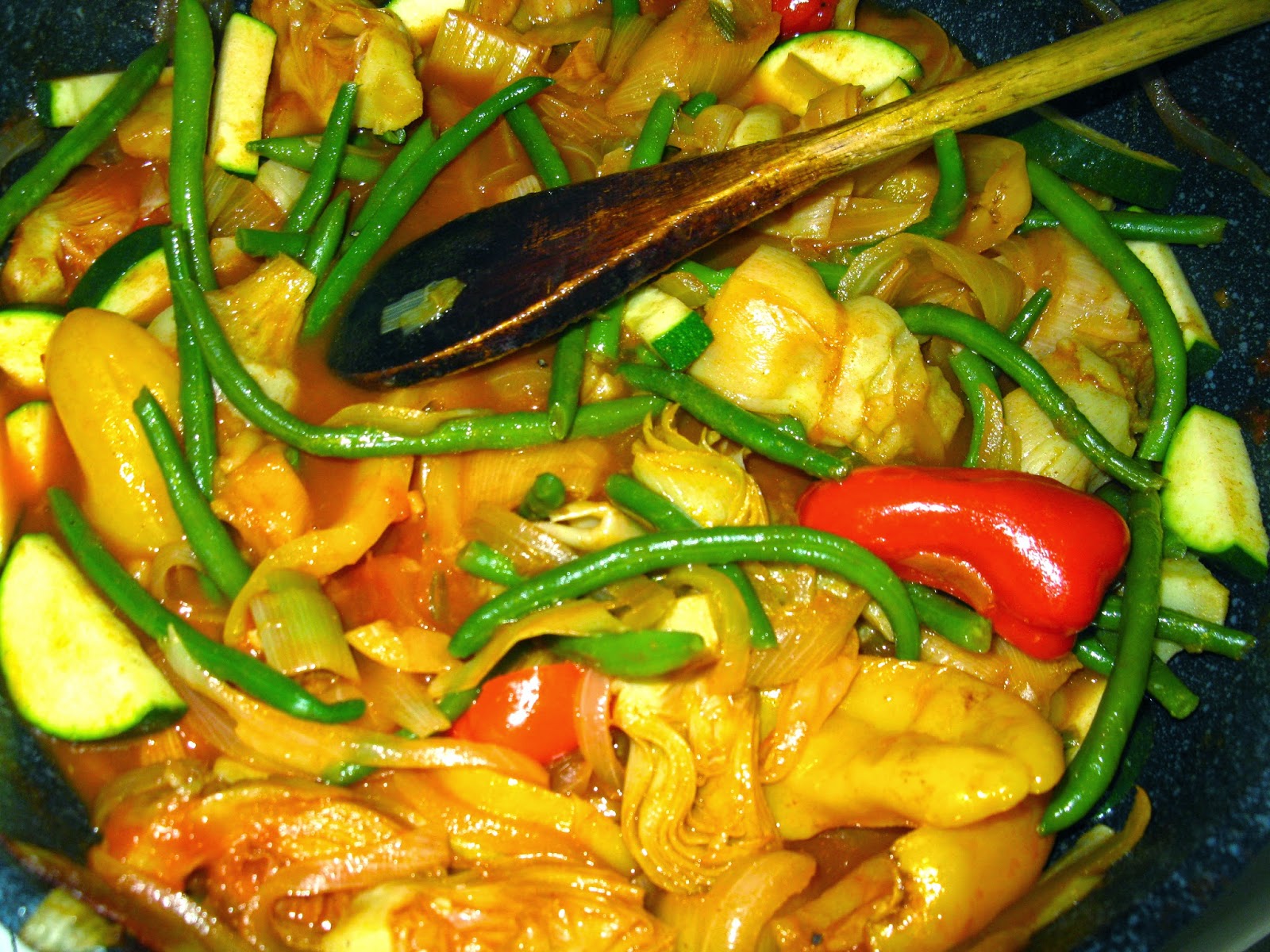 GOOD LIFE Living Well Split pea & barley soup; Sweet potato, yellow