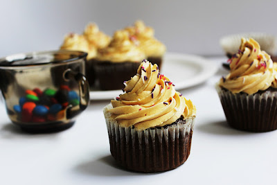 Spiced-Ginger-Cupcakes-With-Salted-Carmel-Buttercream