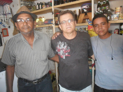 Veja fotos do PAPO DE BAR no Bar e Mercearia Rodoviária(do Nonato Boca Rica), no centro de Elesbão Veloso.