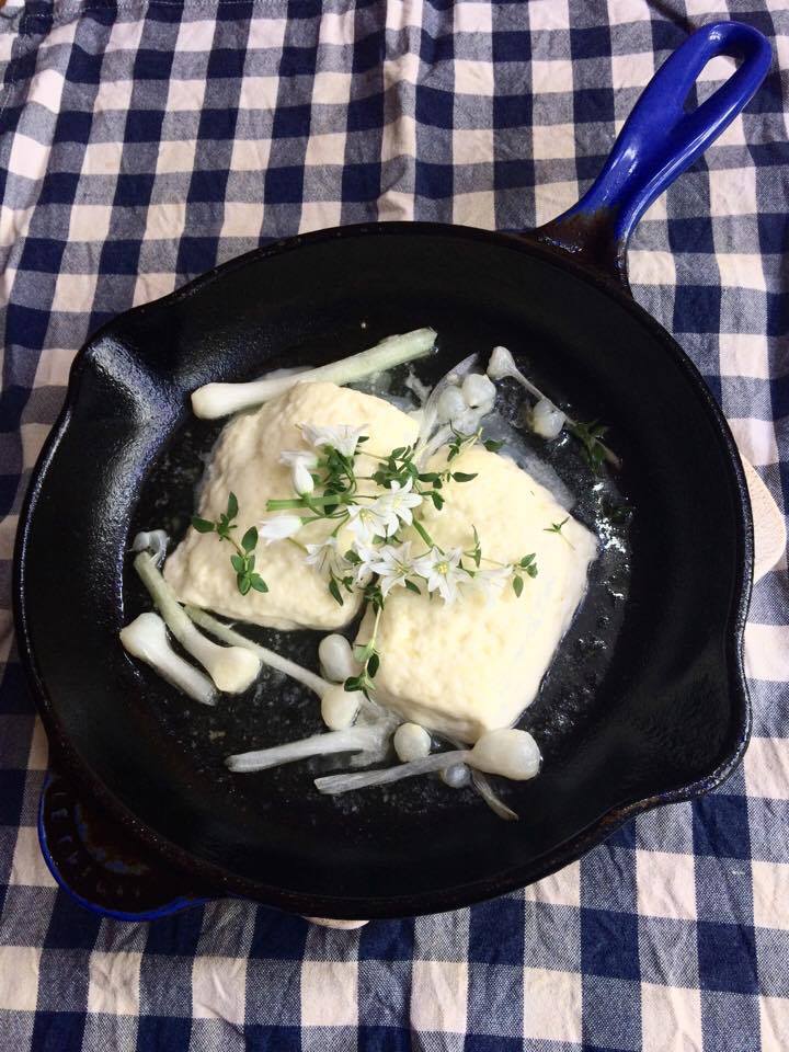 Alessandra Zecchini Halloumi with onion weed bulbs, flowers and thyme