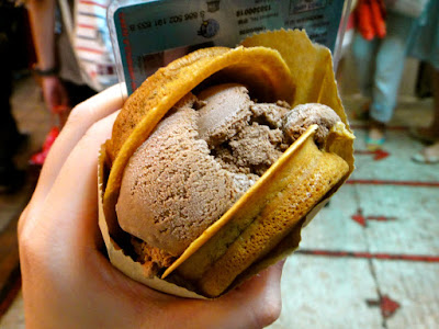 Chocolate Ice Cream Pancake Raohe Night Market Taipei