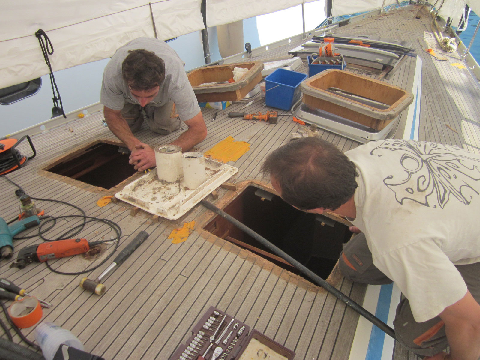 NAUTOR'S SWAN VILLEFRANCHE Teak deck Hardware removal