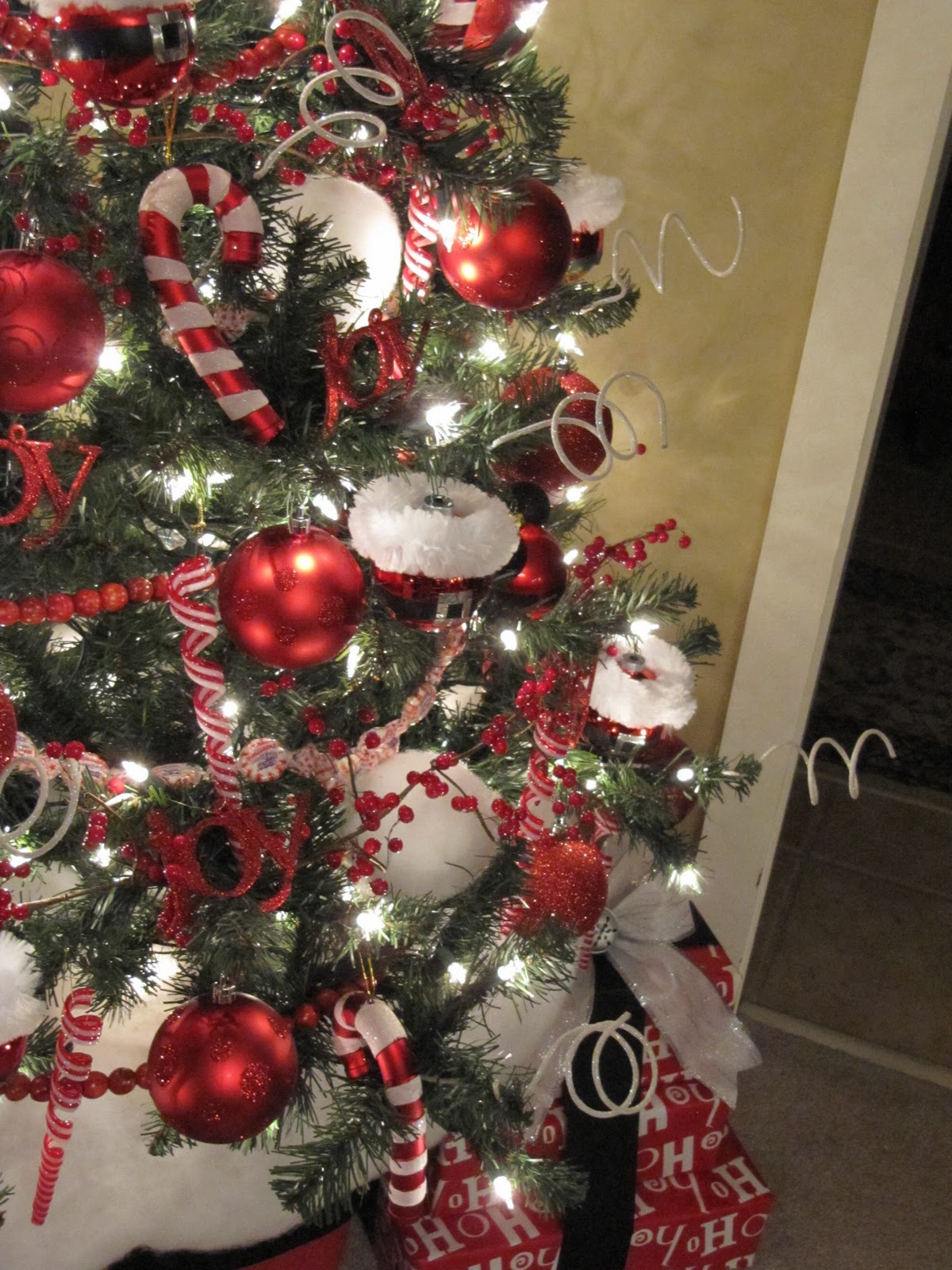 Handprint santa poem Sew Many Ways…: Santa Claus Tree…