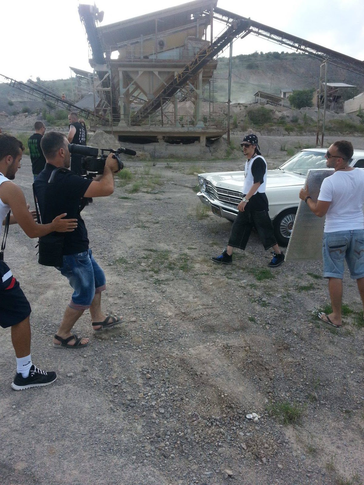 Fotot-E-Noizy ... Rajku ( Noizy ): Duda ft Noizy - Skuadra jon Fotot e Videoklipit