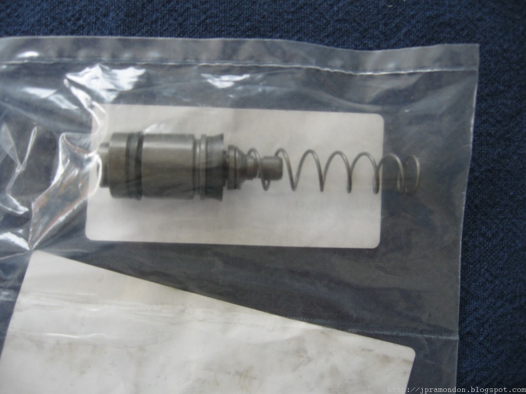 On Two Wheels Master cylinder rebuild