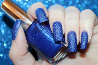 Swatch of "457 - Royal Blue" by Kiko