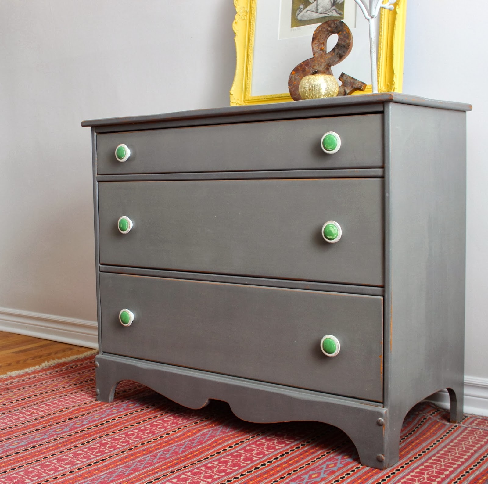Poppyseed Creative Living Grey Dresser with Twotoned Knobs