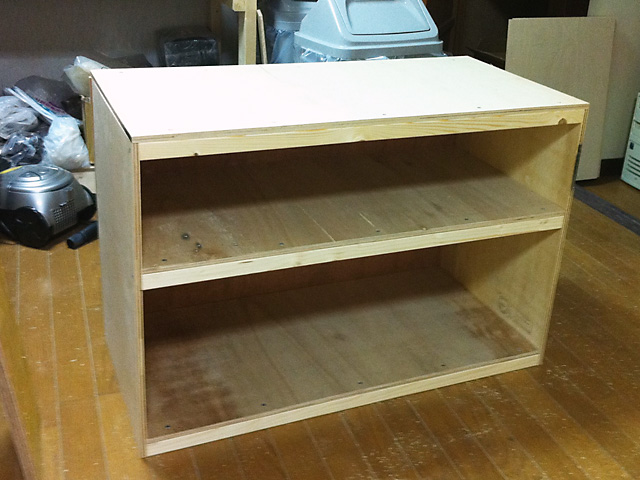 バー・ボイシー DIYな一日。台と棚を作る。