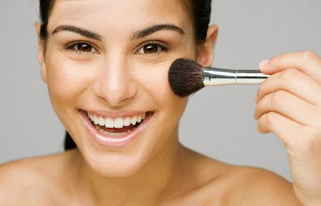 Cara memakai blush on sesuai bentuk wajah dengan Tips Trik 2014 Terbaru
