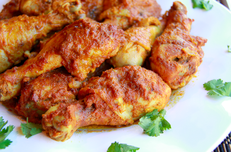 Foodies Indiase curry met drumsticks, yoghurt en amandelen