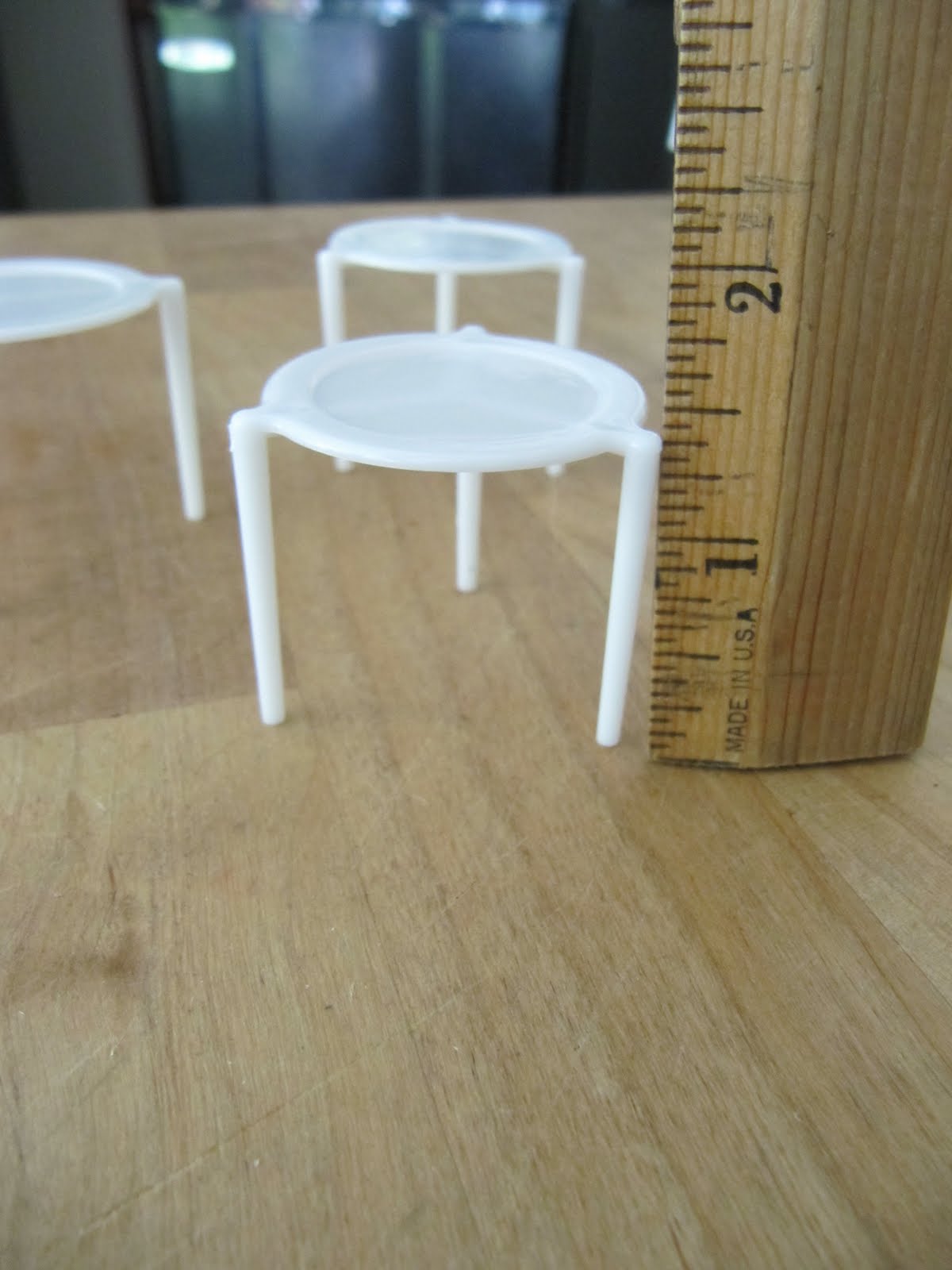 Sew Many Ways... Tool Time Tuesday...Recycled Pizza Box Support