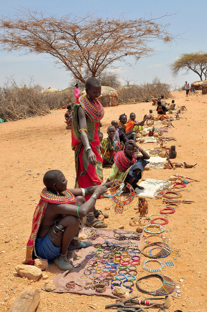 THE SAMBURU PEOPLE KENYA`S TRADITIONALLY FLAMBOYANT "BUTTERFLY DANCING