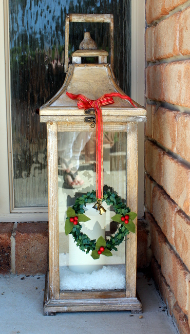 Stylish Settings: Christmas Lanterns